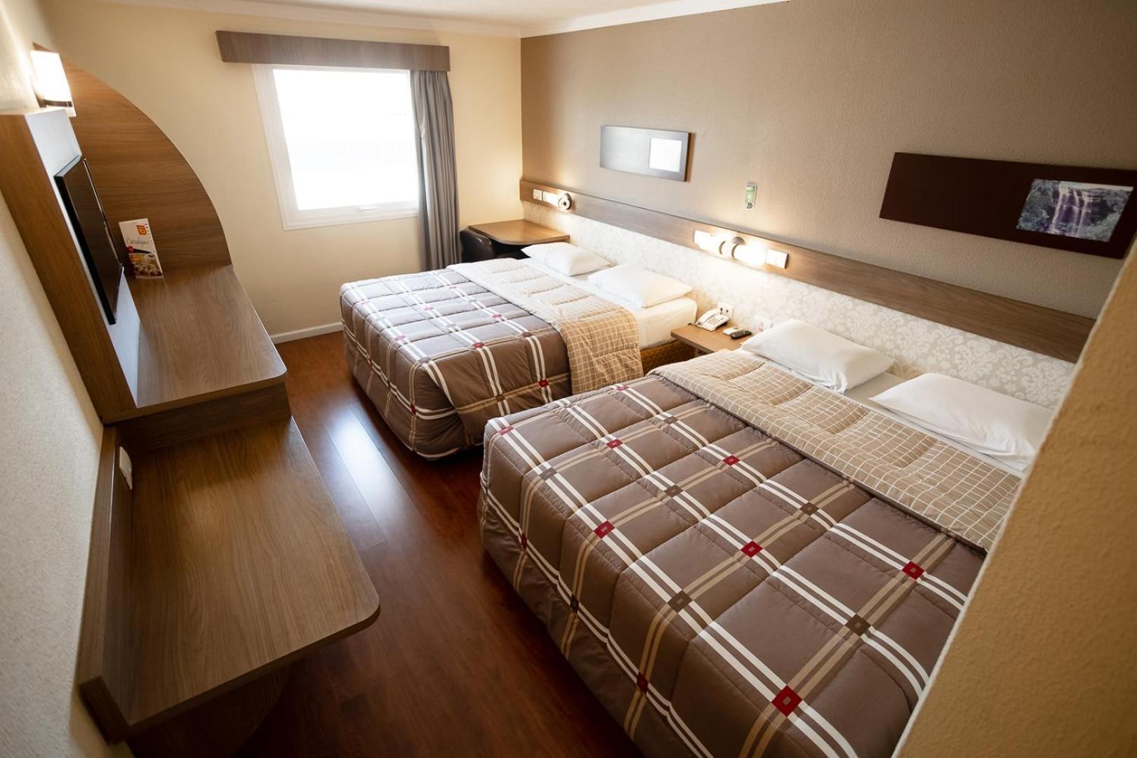 Hotel 10 Ponta Grossa بونتا غروسا المظهر الخارجي الصورة